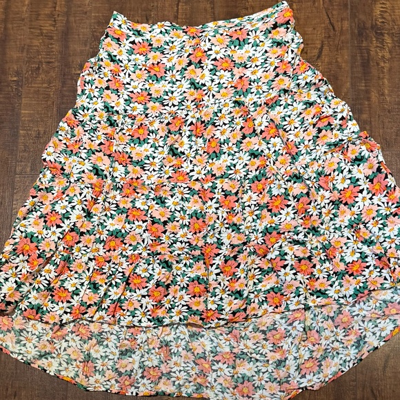 High Low Floral Skirt - Picture 1 of 3